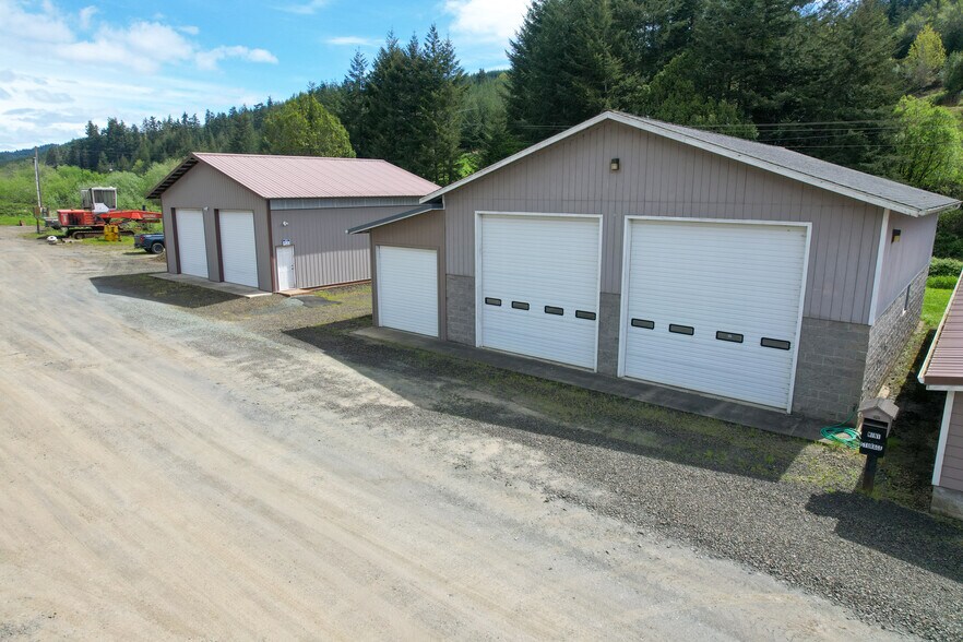 More Photos Of 94755 Quiet Valley Ln, Myrtle Point Warehouse For Lease