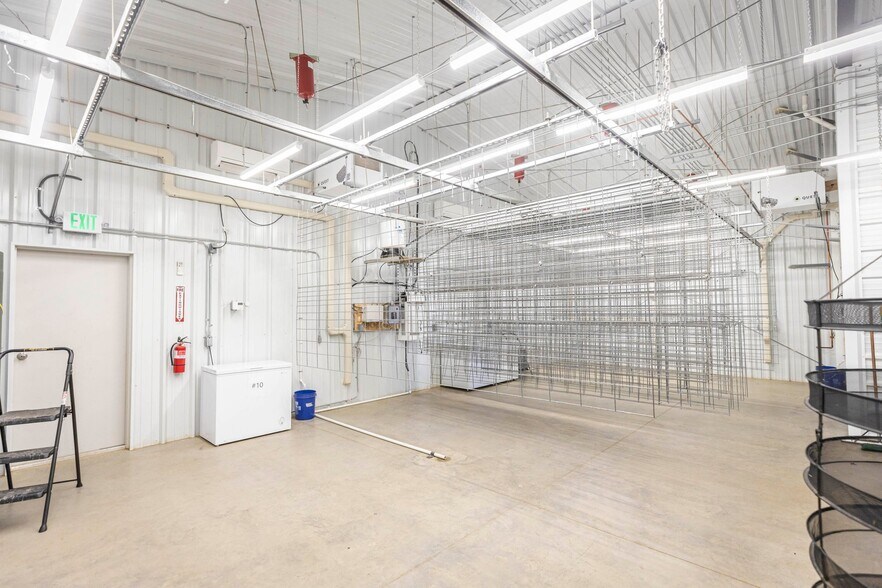 More Photos Of 2340 Bennett Rd, Rye Specialty For Sale