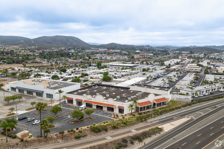 More Photos Of 1617 Capalina Rd, San Marcos Showroom For Lease
