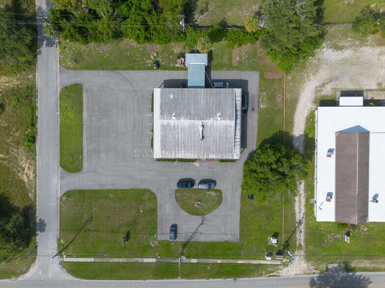 More Photos Of 1036 Derbyshire Rd, Daytona Beach Office For Sale