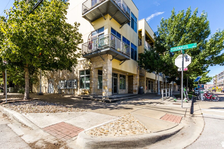 More Photos Of 2401 E 6th St, Austin Loft Creative Space For Lease