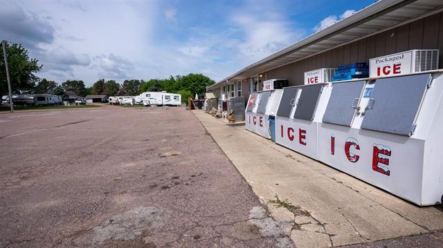 More Photos Of 54882 897 Rd, Crofton Restaurant For Sale