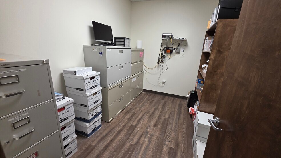 More Photos Of 8211 E County Road 62, Midland Warehouse For Sale