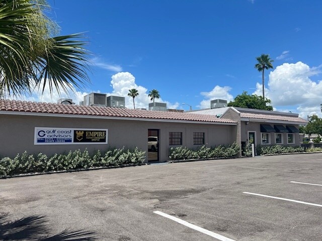 More Photos Of 910 Cape Coral Pky E, Cape Coral Restaurant For Sale