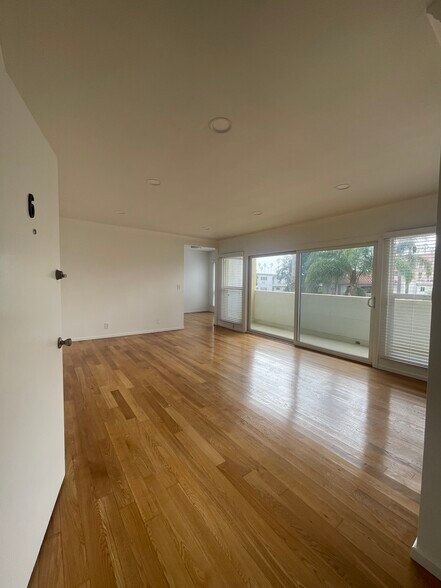 More Photos Of 823 5th St, Santa Monica Apartments For Sale