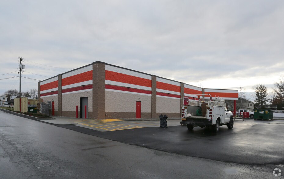 More Photos Of 1879 Altamont Ave, Schenectady General Retail For Lease