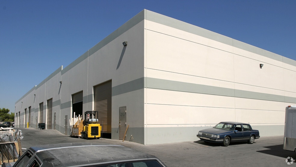 More Photos Of 6038 Topaz St, Las Vegas Warehouse For Lease