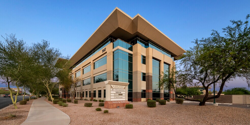 More Photos Of 7047 E Greenway Pky, Scottsdale Office For Lease