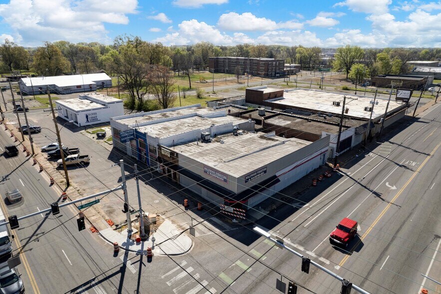 More Photos Of 2455-2461 Chelsea Ave, Memphis Storefront For Sale