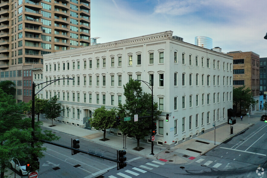 Primary Photo Of 607 W Fulton St, Chicago Loft Creative Space For Lease