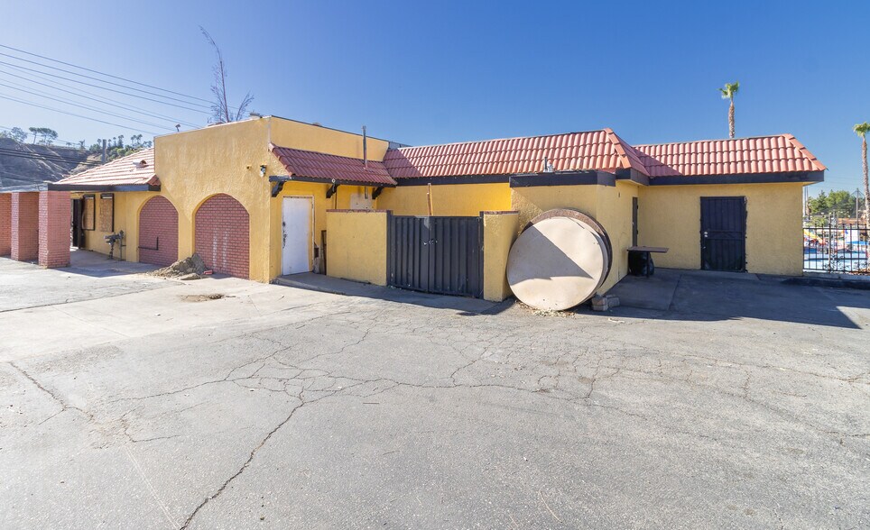 More Photos Of 1431 E Washington St, Colton Restaurant For Sale