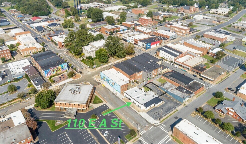 More Photos Of 110 E A St, Newton Freestanding For Lease