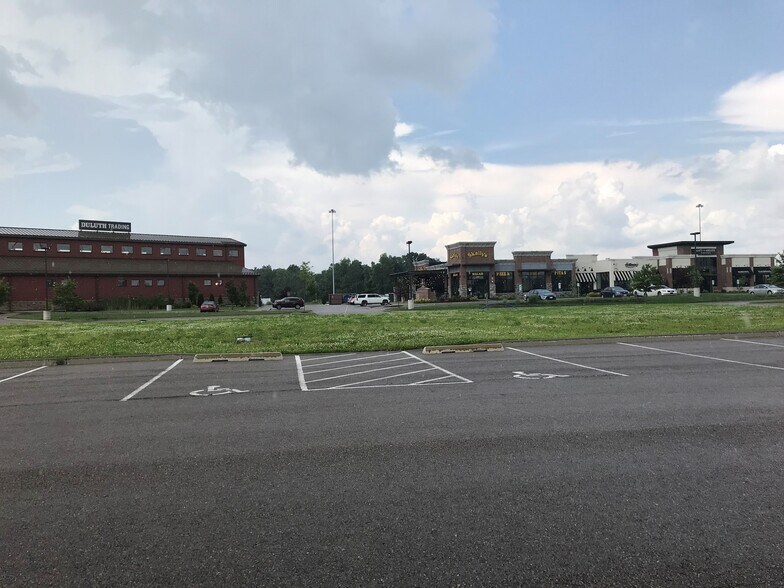 More Photos Of 9598 Civic Centre Blvd, West Chester Storefront For Lease