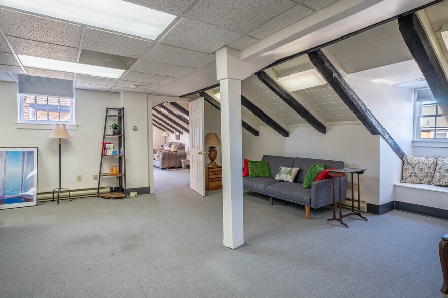 More Photos Of 47 Water St, Mystic Marina For Sale