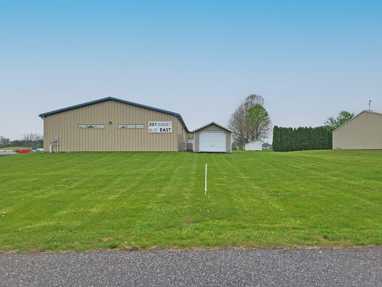 More Photos Of 201 Sunset Blvd E, Chambersburg Warehouse For Sale