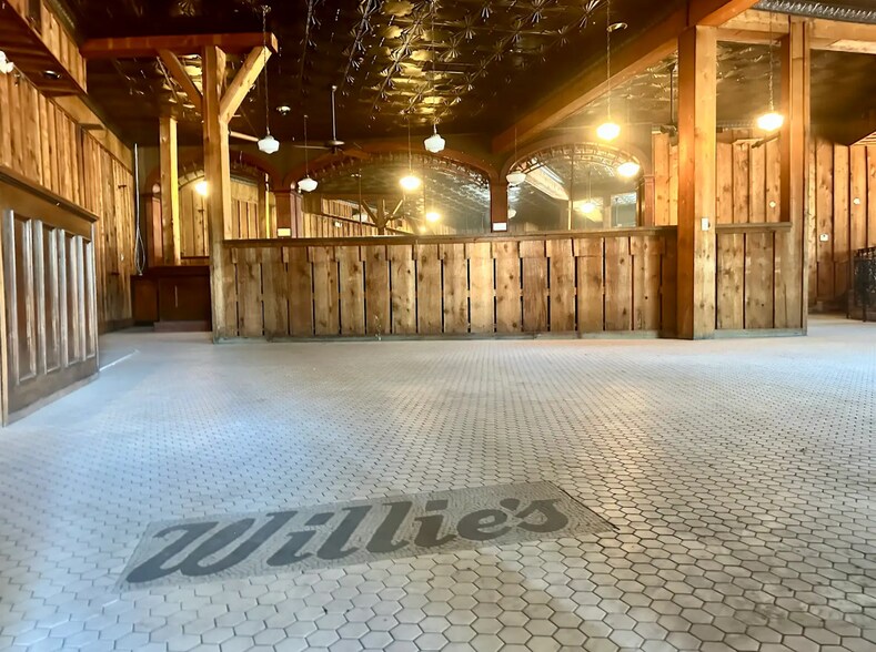 More Photos Of 204-208 Belleville Ave, Brewton Restaurant For Sale