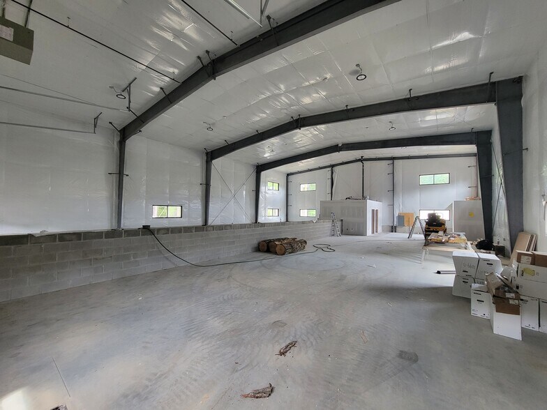 More Photos Of 50 Old Tyng Rd, Tyngsborough Warehouse For Sale