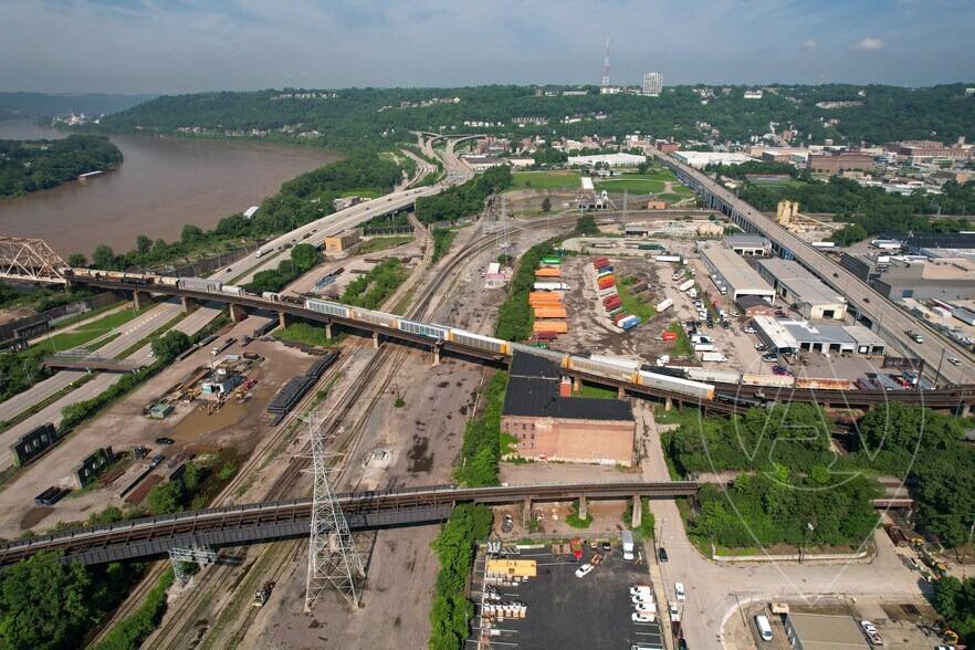 More Photos Of 1275 Budd St, Cincinnati Warehouse For Sale