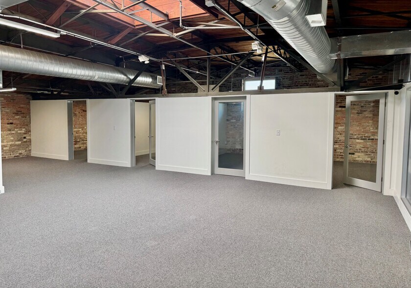 More Photos Of 916 Bryan Ave, Fort Worth Loft Creative Space For Lease