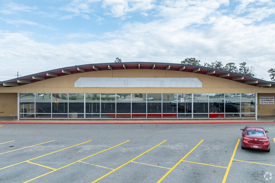 More Photos Of 544 N Washington, Bastrop General Retail For Sale