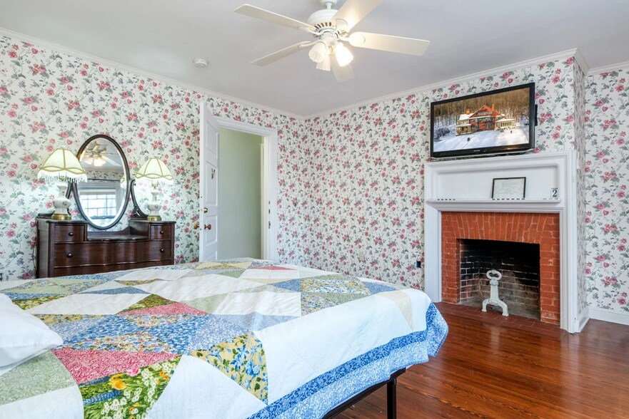 More Photos Of 6 Westridge Rd, Cooperstown Hospitality For Sale