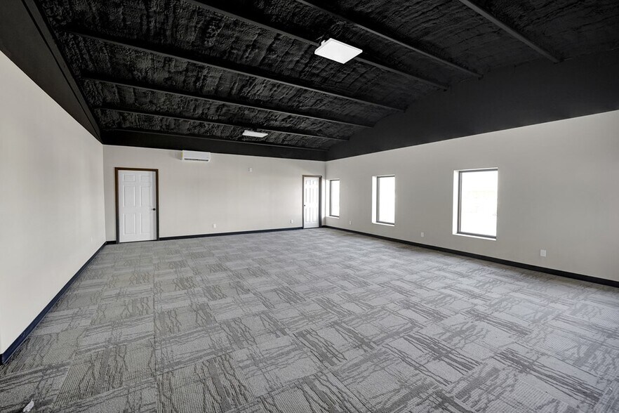 More Photos Of 2466 N FM 1936, Odessa Warehouse For Sale