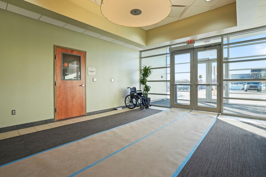 More Photos Of 1210 Gemini Pl, Columbus Medical For Lease