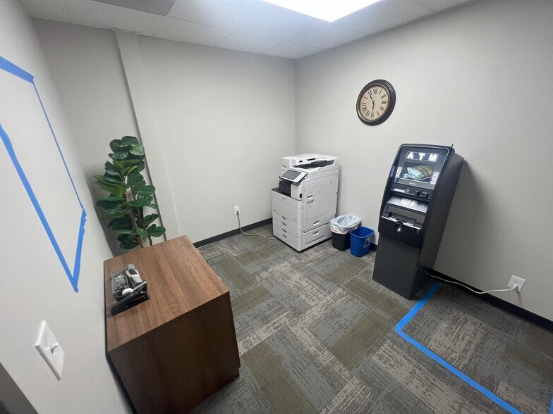 More Photos Of 300 3rd Ave SE, Rochester Medical For Sale