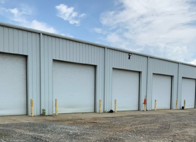 More Photos Of 2891 S Frontage Rd, Columbus Warehouse For Lease