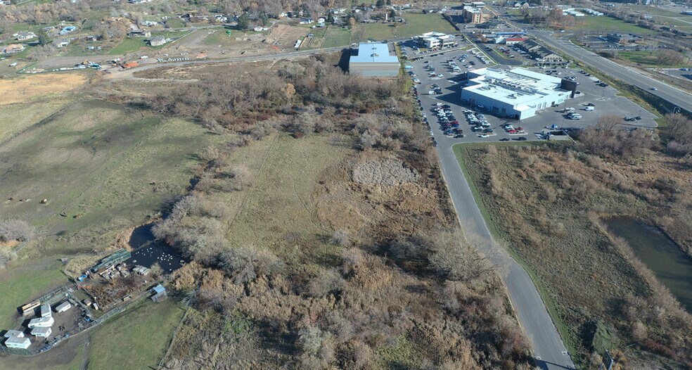 More Photos Of 555 W Bourne Cir, Farmington Land For Sale