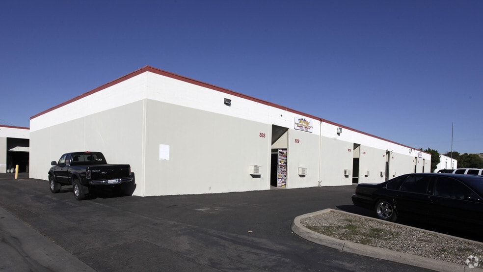 More Photos Of 801-833 W Crowther Ave, Placentia Light Manufacturing For Lease