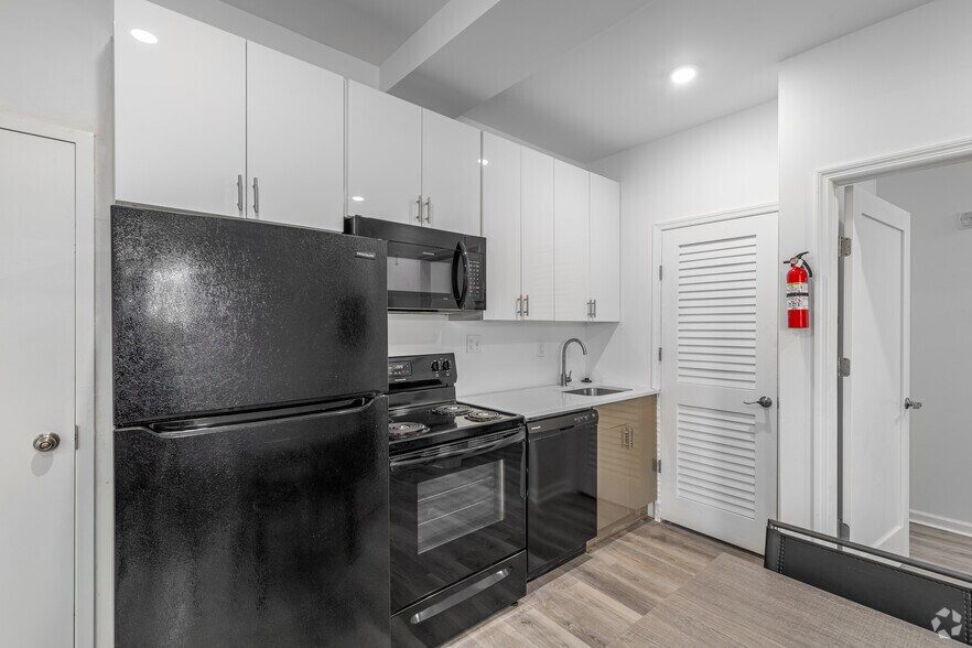 More Photos Of 1534 N 16th St, Philadelphia Apartments For Sale