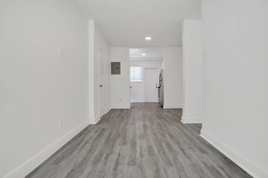 More Photos Of 7315-7325 Carlyle Ave, Miami Beach Apartments For Sale