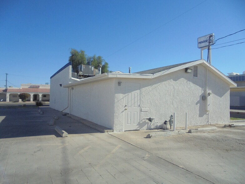 More Photos Of 320 E Hobsonway, Blythe Healthcare For Sale