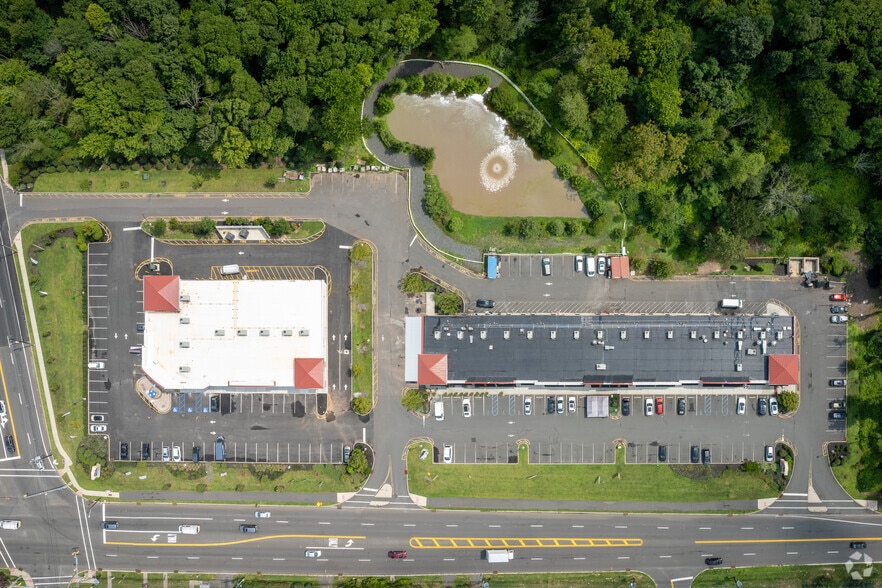 More Photos Of 3000-3046 Route 27, Franklin Park Unknown For Lease
