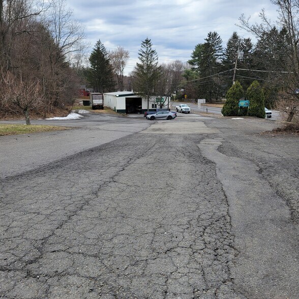 More Photos Of 609 Route 208, Gardiner General Retail For Sale