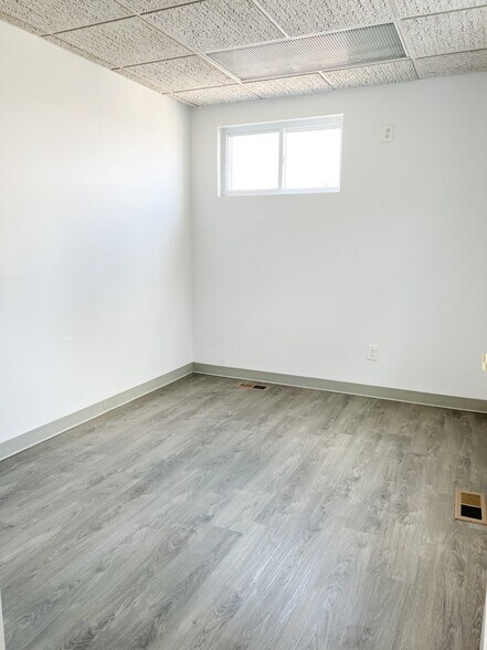 More Photos Of 51 Elm St, Huntington Office Residential For Lease