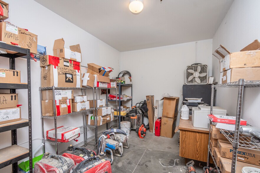 More Photos Of 1250 Dupont Ct, Manteca Warehouse For Sale
