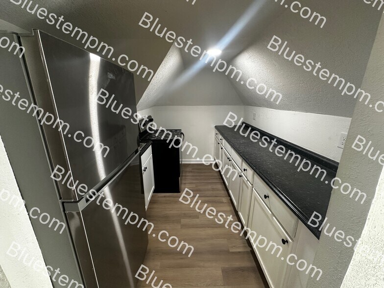 More Photos Of 1115 Felix St, Saint Joseph Apartments For Sale