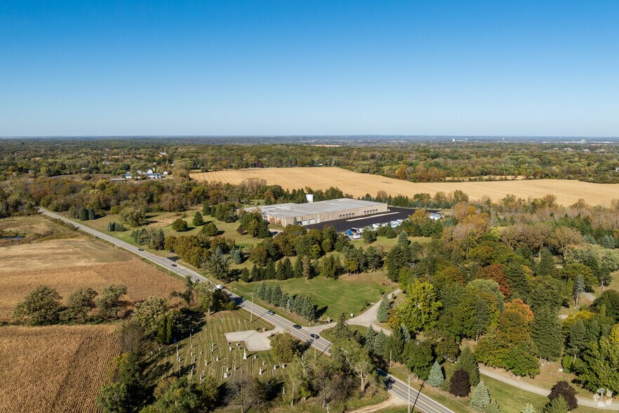 More Photos Of 8200 Ridgefield Rd, Crystal Lake Manufacturing For Sale