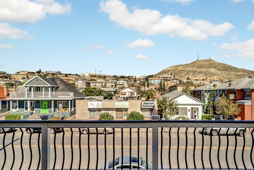 More Photos Of 1710 Montana Ave, El Paso Office For Sale