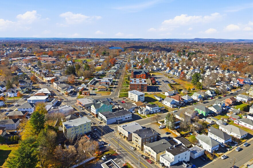 More Photos Of 285-289 East St, Ludlow Apartments For Sale