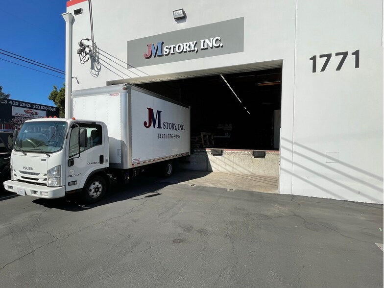 More Photos Of 4605-4631 S Alameda St, Los Angeles Unknown For Lease