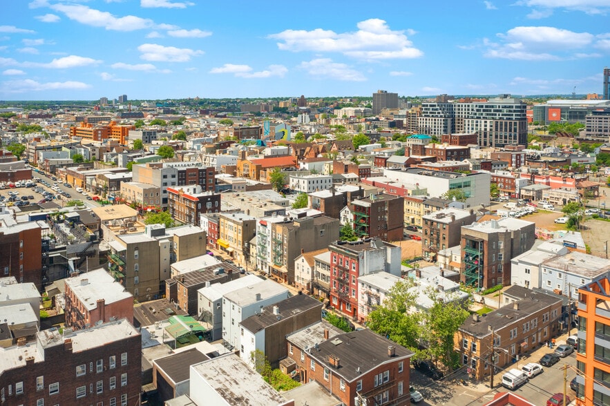 More Photos Of 53 Madison St, Newark Apartments For Sale
