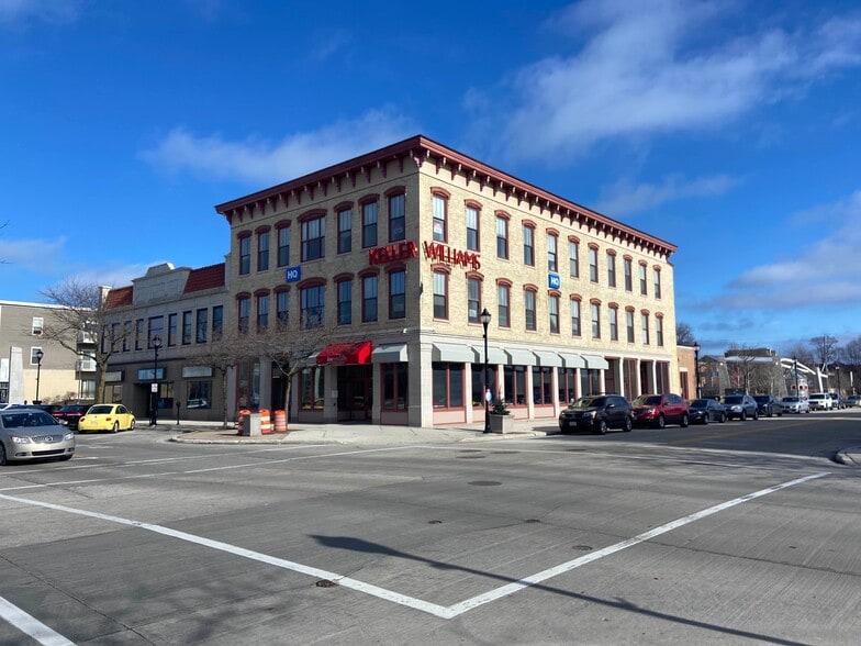 Primary Photo Of 701-703 N 8th St, Sheboygan Office For Lease