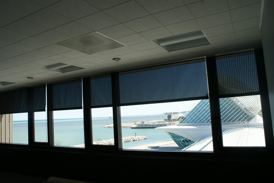More Photos Of 750 N Lincoln Memorial Dr, Milwaukee Sports And Entertainment For Lease