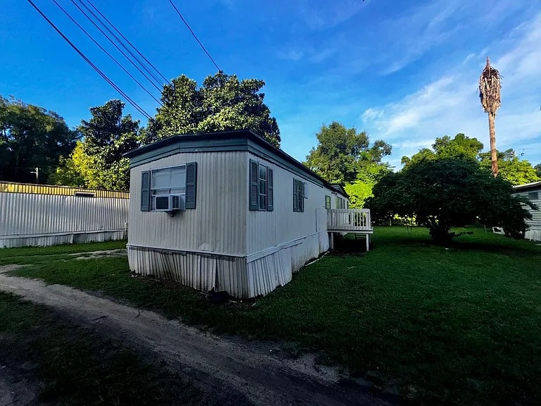 More Photos Of 1155 S Christina Ave, Apopka Manufactured Housing Mobile Home Park For Sale