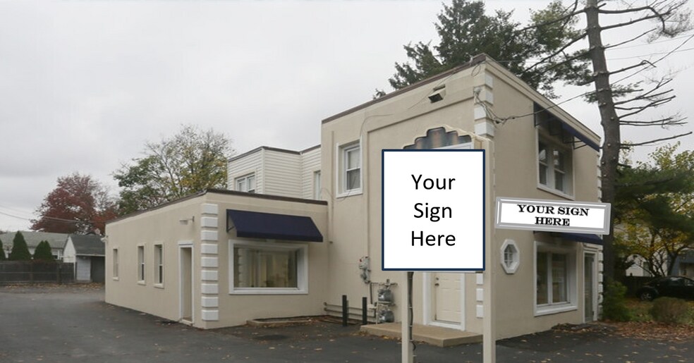 Primary Photo Of 243 Roslyn Rd, Roslyn Heights Office Residential For Lease