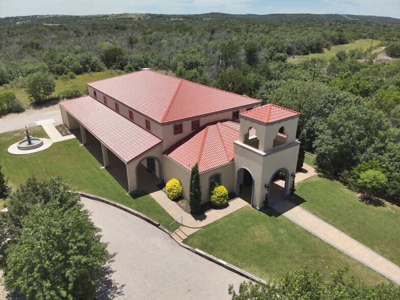 More Photos Of 451 Stoney Rdg, Azle Specialty For Sale