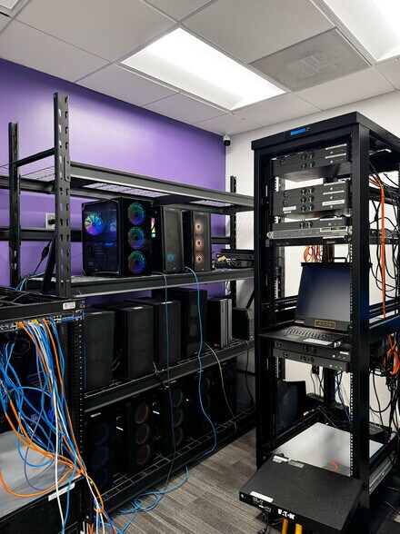 More Photos Of 4600 East West Hwy, Bethesda Medical For Lease